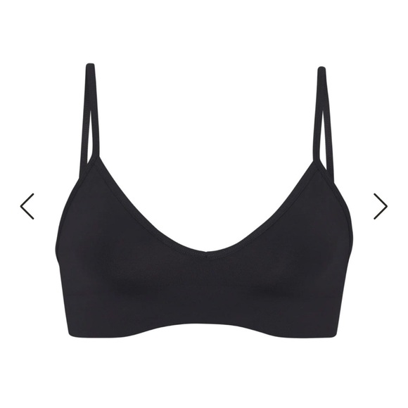 NWT SKIMS SOFT SMOOTHING SEAMLESS BRALETTE
ONYX / S - Picture 1 of 7